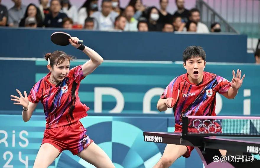 英格兰队碾压韩国队，张本智和点燃赛场