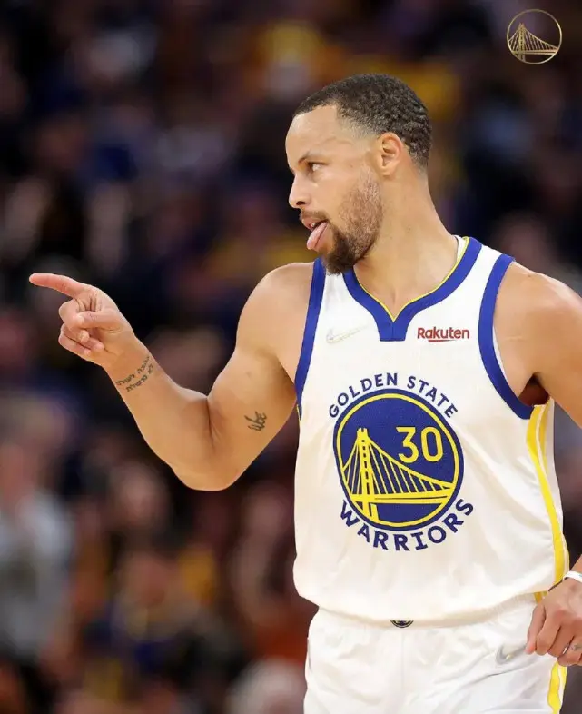 勇士逆转广州队，塔图姆关键制胜