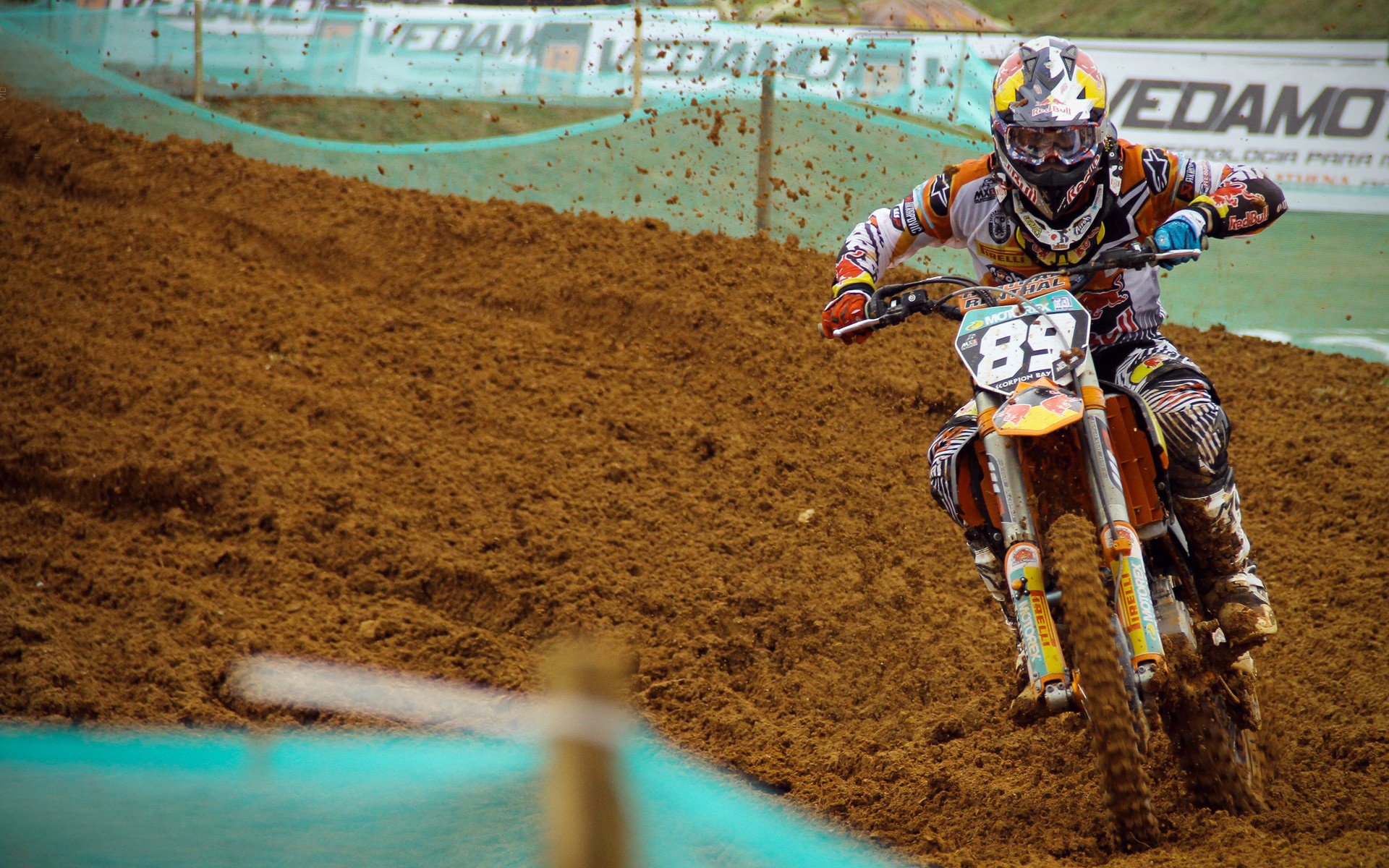 范弗利特爆发！国王硬仗取胜广厦，诠释现代篮球的关键先生定义