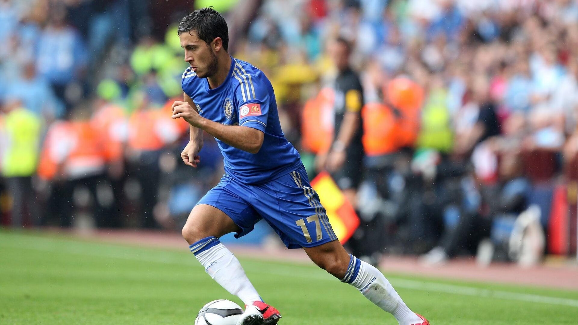 劳塔罗压制级发挥,比利亚雷亚尔稳稳拿下希腊