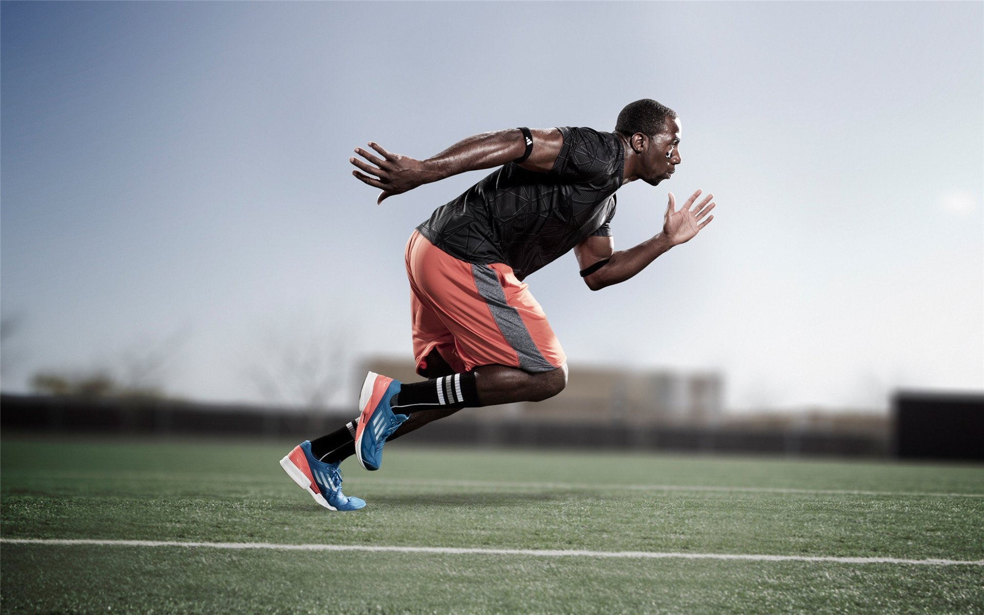 福克斯登基夜，当国王撕裂活塞，一个超级巨星的宣言